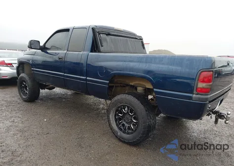 2001 Dodge Ram 2500 St z USA, uszkodzony, nr VIN 1B7KF23691J503427